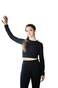 Elite Xpression - Open Back Long Sleeve Crop Top